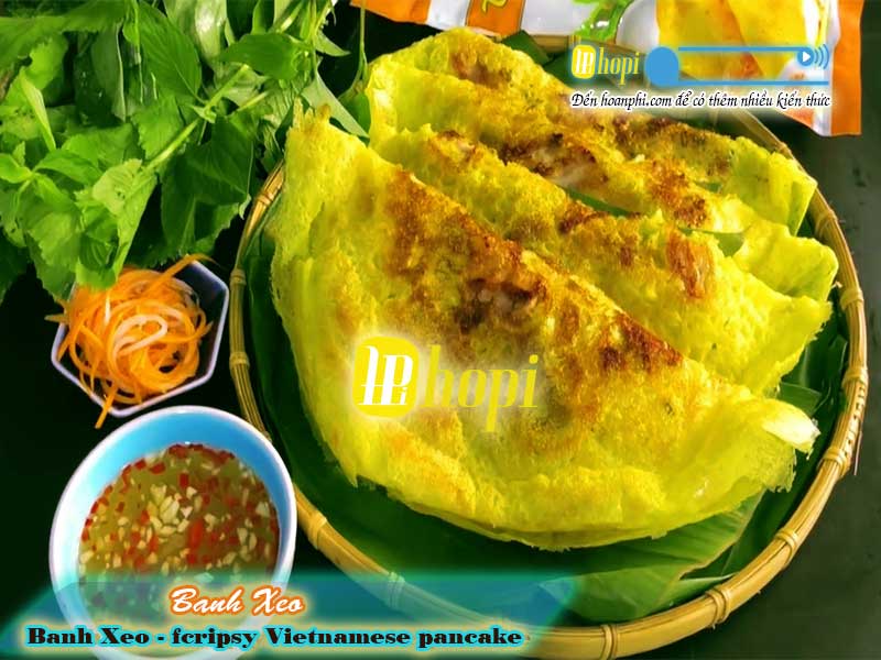 Bánh Xèo: A Colorful Taste of Central Vietnam